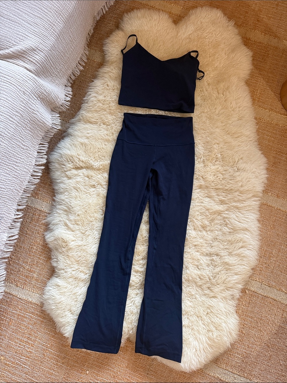 lululemon athletica Xshort mini flare and tank top bra both size 4. Set.